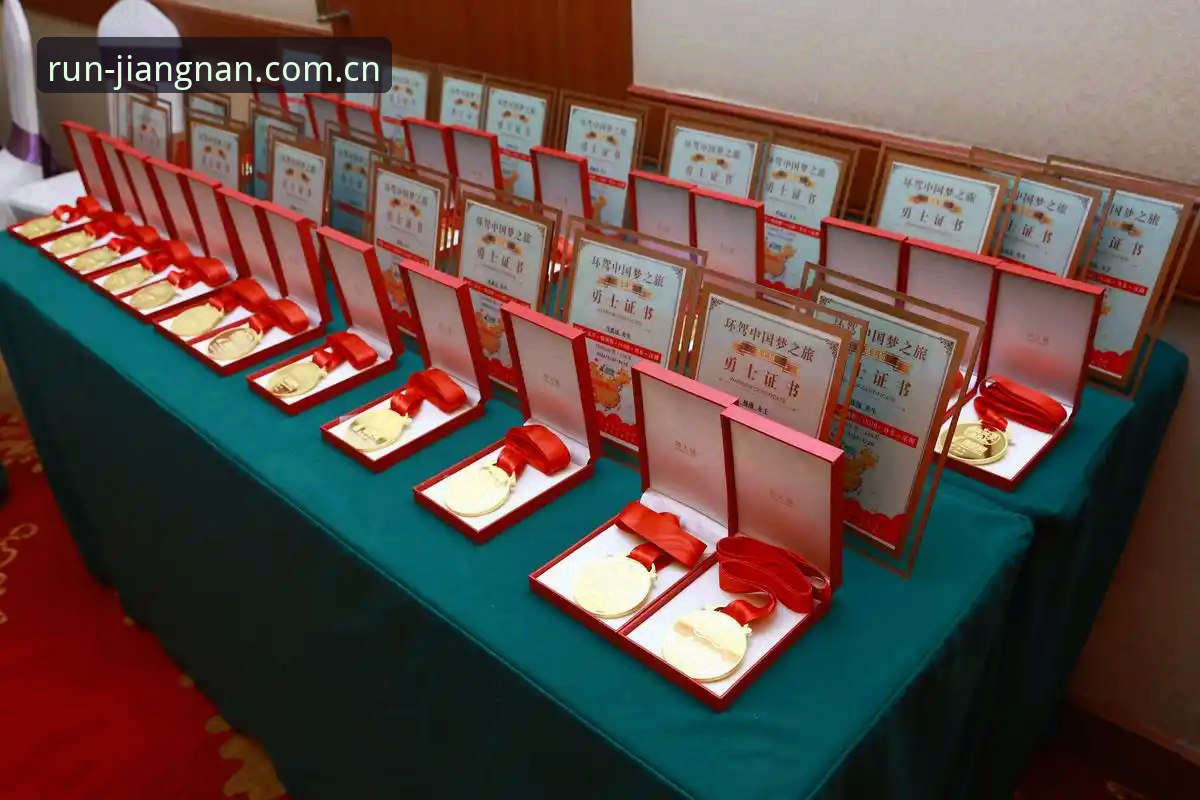 当66个冠军在投票箱前说话：一个皇马老会员的连任观察